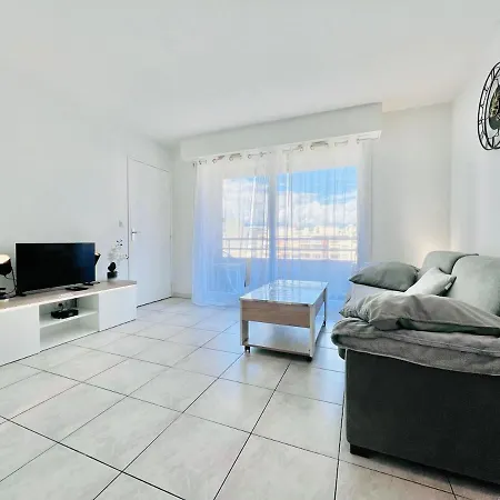 Le Juana - 4 Prs - Air Conditioning - 300 M Beaches Apartman *